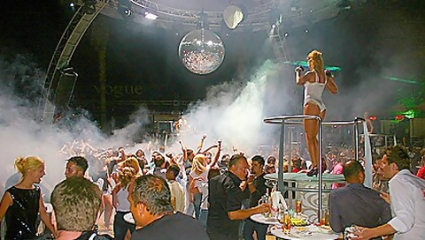 Wild vacation sex in Turkey: Day 1 - Group sex to celebrate the vacation