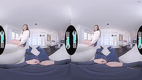 WETVR Step Sis Takes Advantage Of Masturbator VR Porn