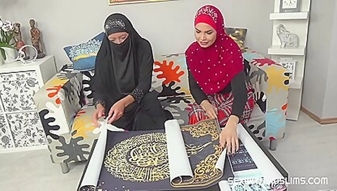 Muslim Babe Fucks for Posters