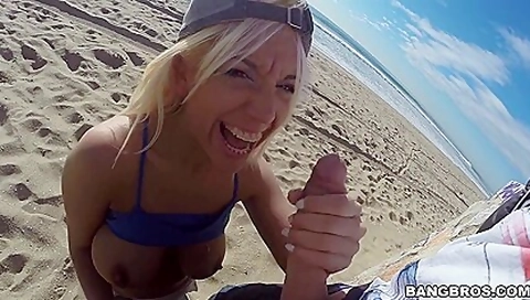 Sucking Dick In Public Is Exciting With Blondie Fesser
