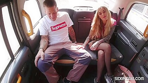 Horny Blonde Wants To Fuck With The Driver
