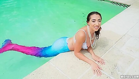 Massive Load For A Mermaid - Jessica Jones
