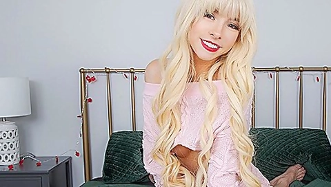 Kenzie Reeves - Everyone Loves Kenzie