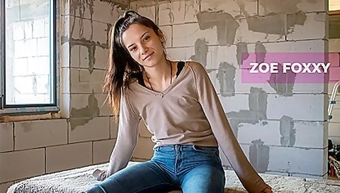 Zoe Foxxy - Quick Fucking In An Abandoned Building; Amateur Action In The Shed