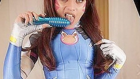 Holly Hendrix - Overwatch Cosplay Vr Porn