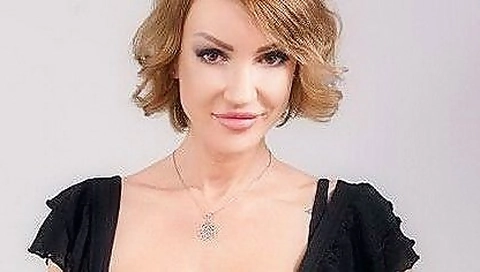 Elen Million In Model For A Photo-shoot