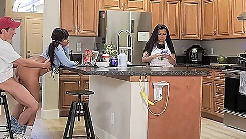 Jada Kai, Jackie Knight And Krystal Davis In Fucking In Front Of Her Stepmom